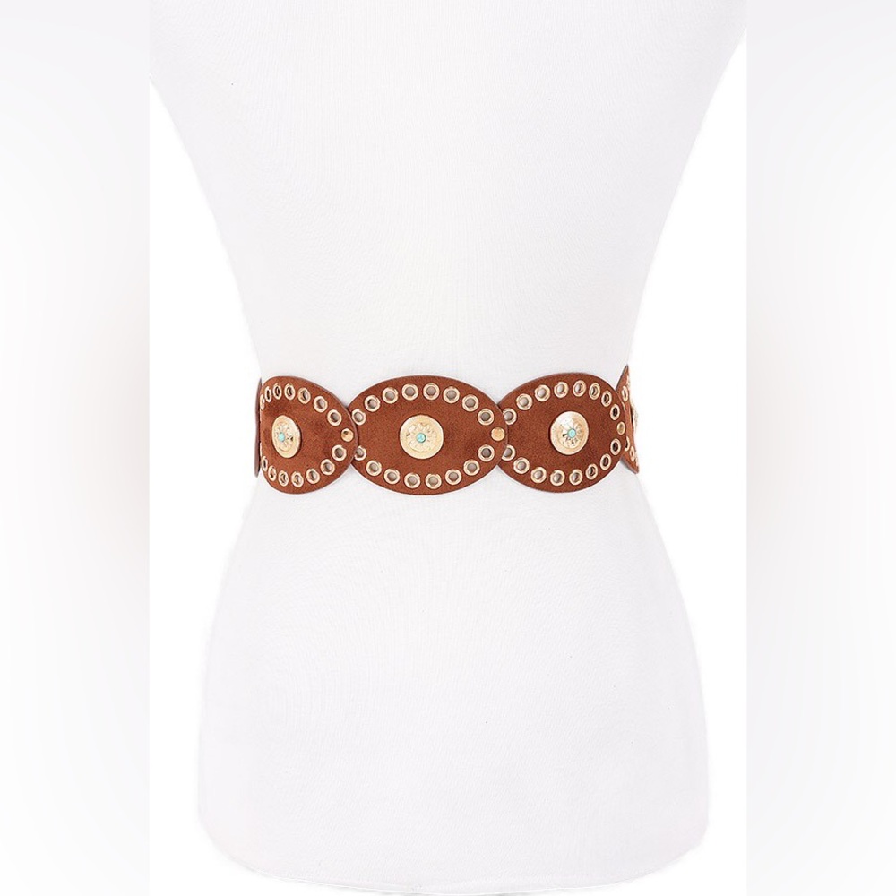 Plus Size Brown Leather w/ Gold Accents Concho Statement Belt - Picture 6 of 7